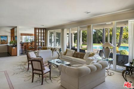 St Pierre Road, Los Angeles, 加州 90077, 美國