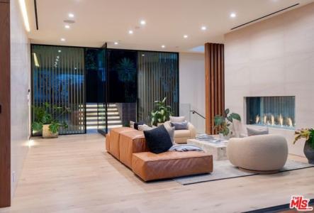 Berry Drive, Studio City, 加州 91604, 美國