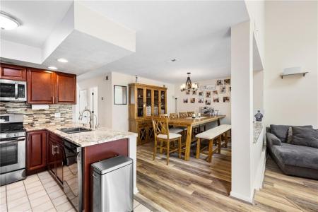 68 Hilltop Drive D, North Providence, ロードアイランド 02904, アメリカ合衆国