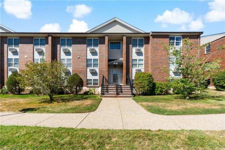 671 Metacom Avenue 39, Bristol, RI 02809, USA