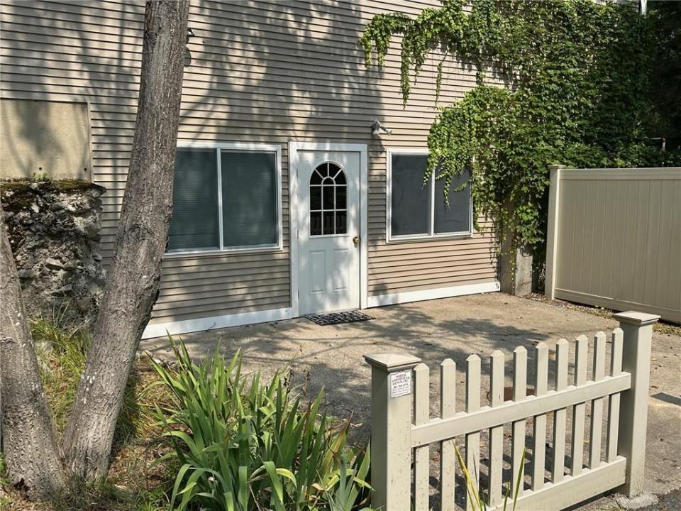 4232 Diamond Hill Road, Cumberland, 罗得岛 02864, 美国