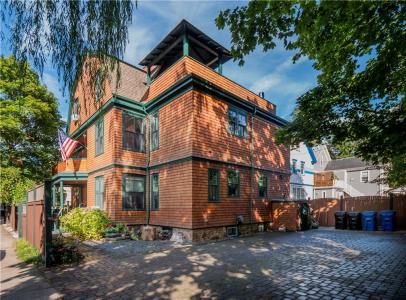 17 Lincoln Street, Newport, Rhode Island 02840