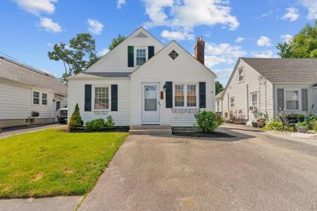 74 Leslie Street, Cranston, Rhode Island 02910, États-Unis