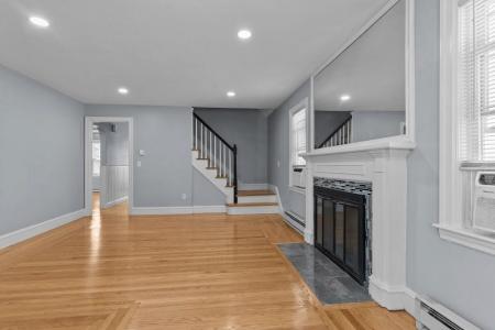 74 Leslie Street, Cranston, Rhode Island 02910, États-Unis