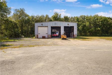 99 Aquidneck Drive, Tiverton, RI 02878, USA