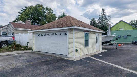 674 N Broadway, East Providence, Rhode Island 02914, Estados Unidos