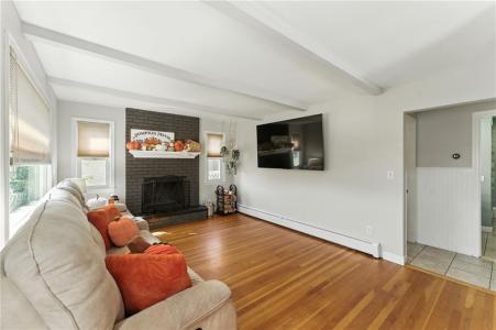 33 Swan Street, North Providence, Rhode Island 02911, USA