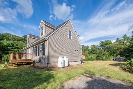 40 Hicks Way, Scituate, Rhode Island 02825