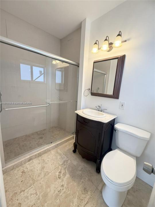 1450 NW 35th St 1, Miami, Florida 33142