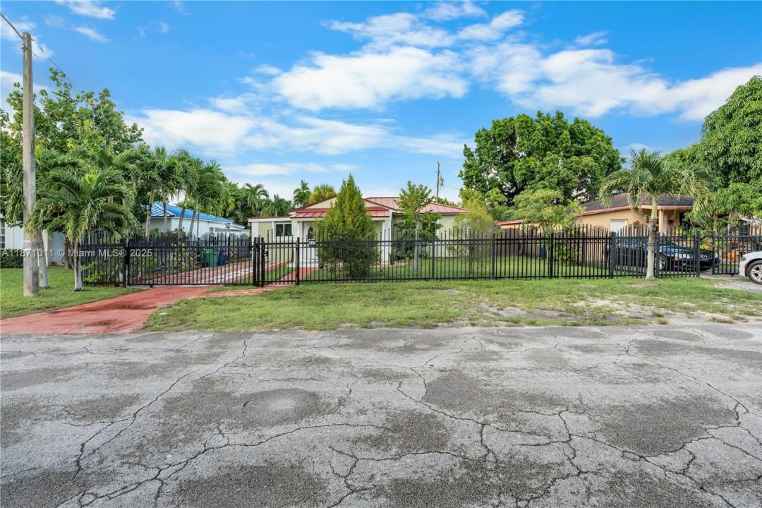 413 NW 100th Ter, Miami, Florida 33150
