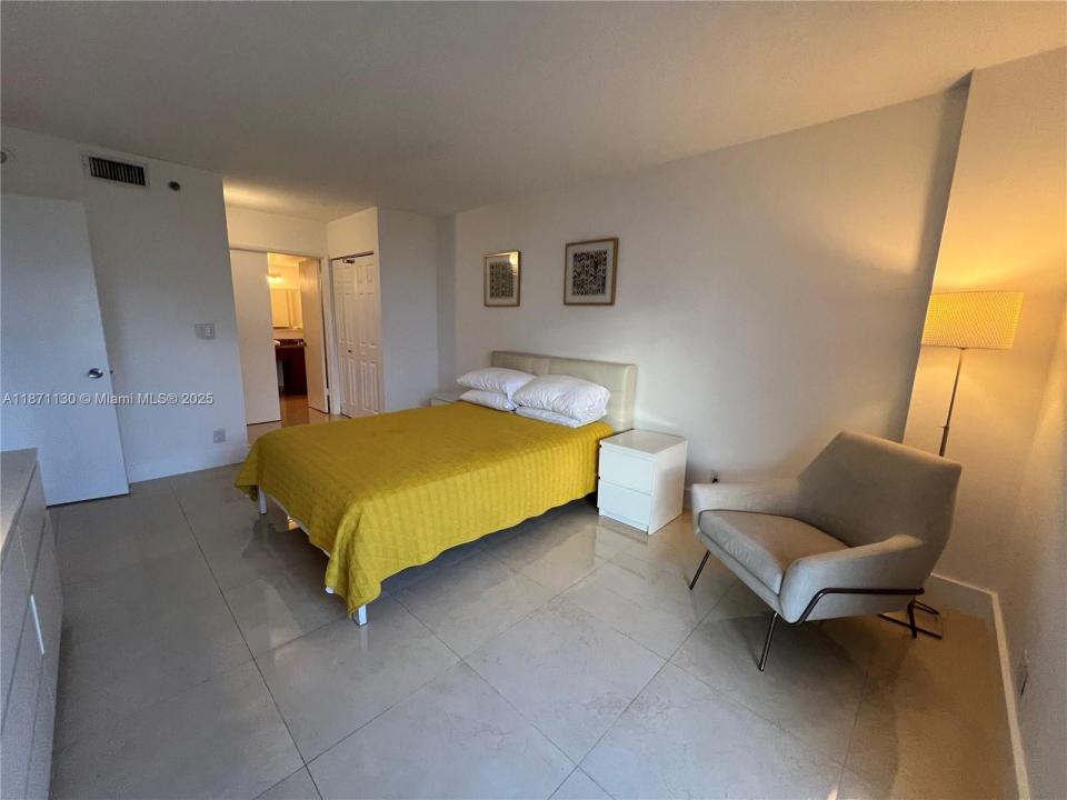 3300 NE 192nd St 705, Aventura, Florida 33180, Amerika Birleşik Devletleri
