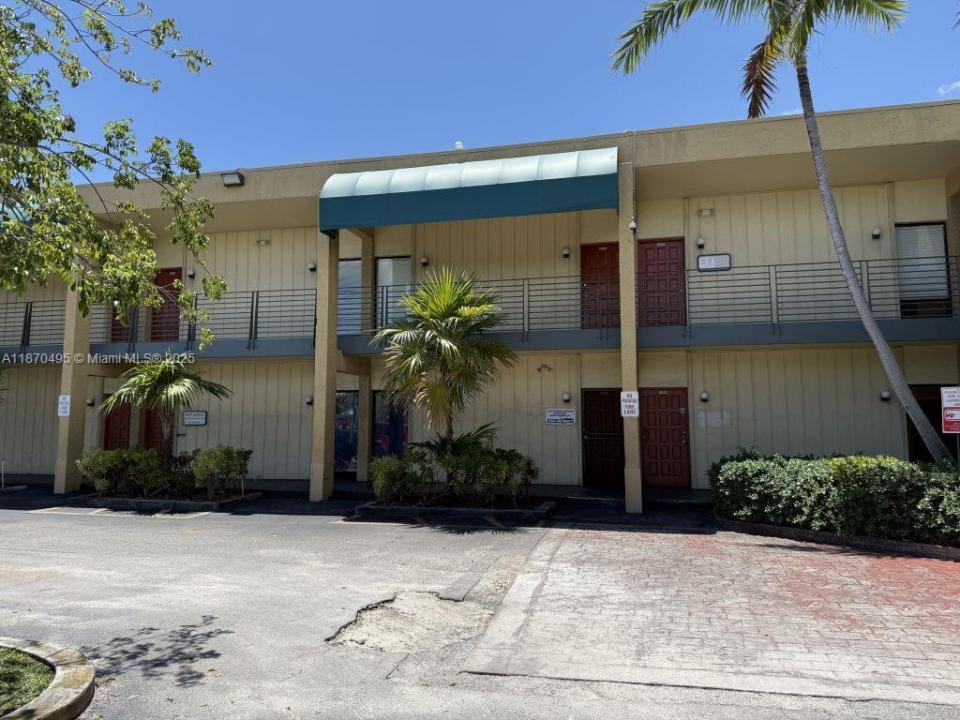 2331 N State Road 7 109, Lauderhill, Florida 33313