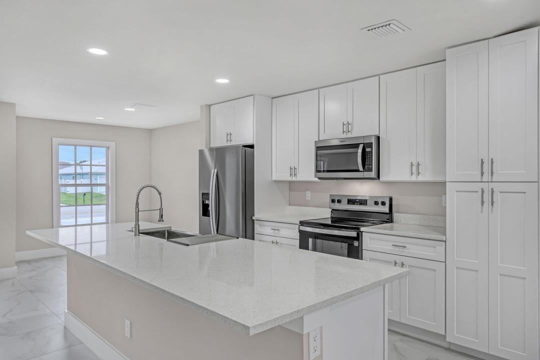 Port Saint Lucie, Florida 34953