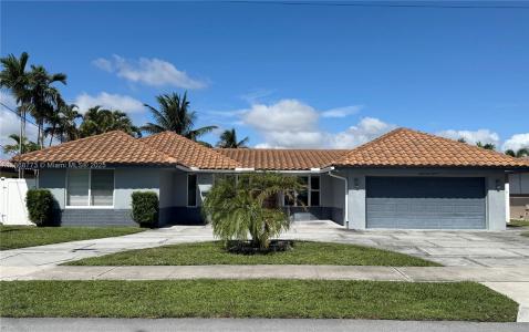 6311 NE 20th Way ., Fort Lauderdale, Florida 33308, USA