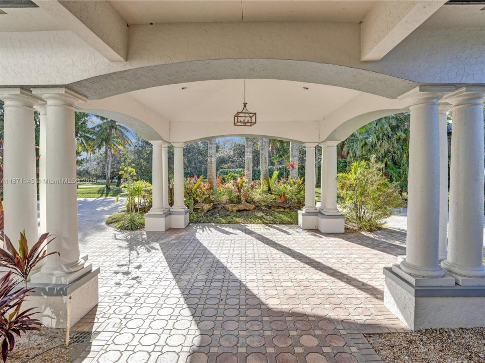 3079 Old Still Lane, Weston, Florida 33331