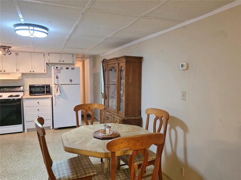 1065 25th Street, Bulkhead Ridge, Florida 34974, Estados Unidos
