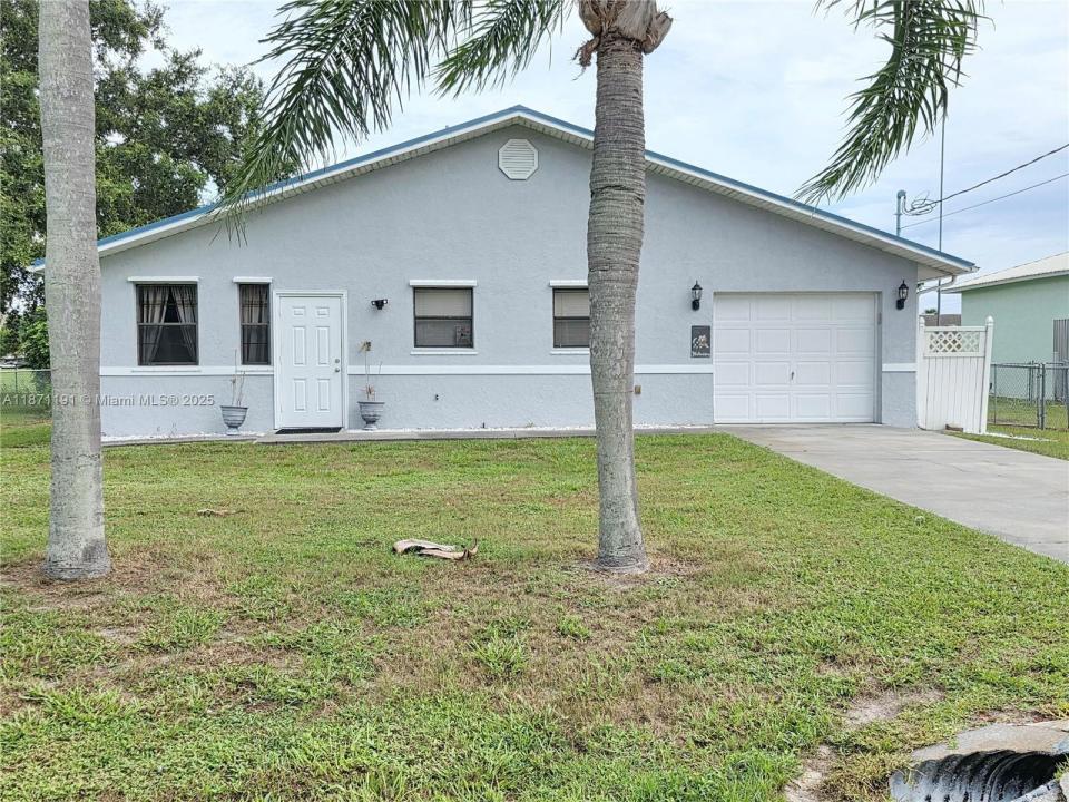 1997 Hunter Road, Bulkhead Ridge, Florida 34974, Estados Unidos