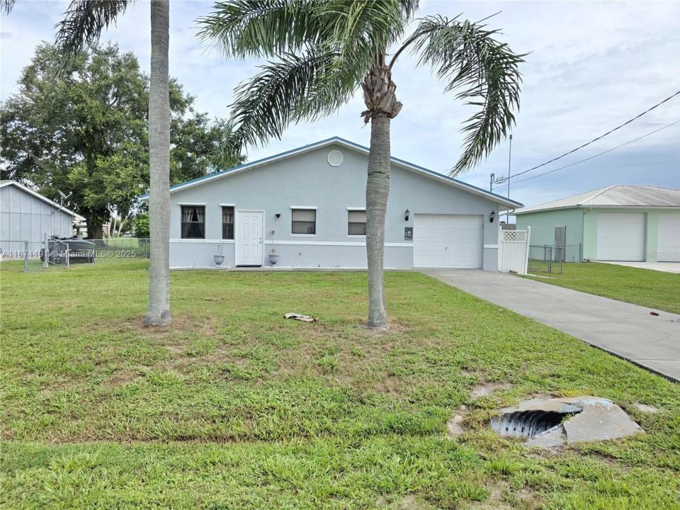 1997 Hunter Road, Bulkhead Ridge, Florida 34974, Estados Unidos