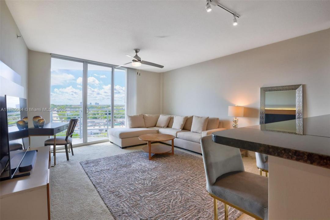 1551 N Flagler Dr 810, West Palm Beach, Flórida 33401, Estados Unidos