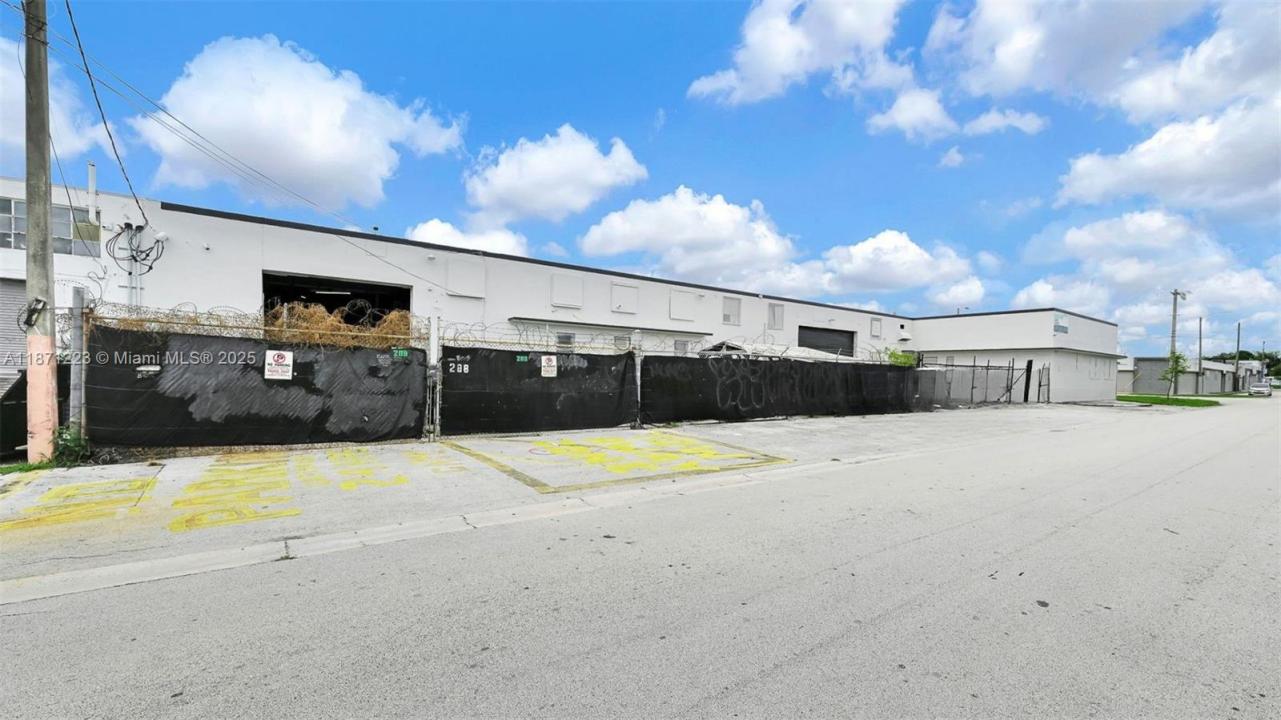 286 NE 67th St, Miami, Florida 33138, Estados Unidos
