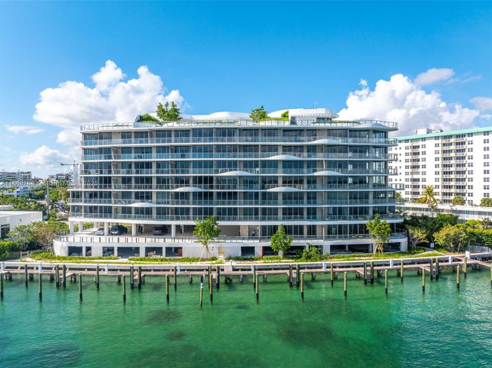 1135 103 505, Bay Harbor Islands, Florida 33154, HOA KỲ