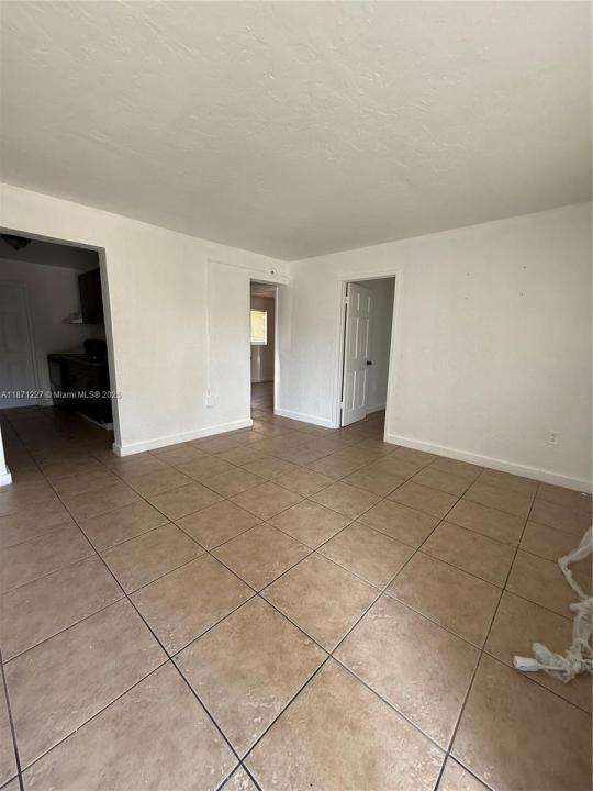 1306 NW 61st St 4, Miami, 佛羅里達州 33142, 美國