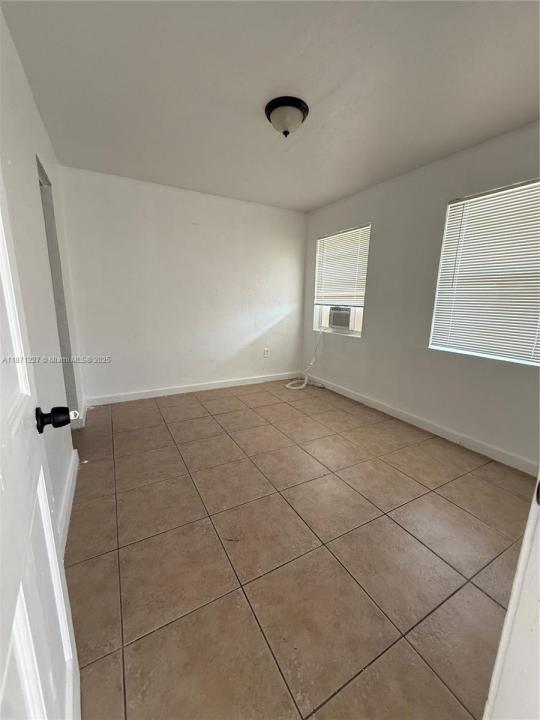 1306 NW 61st St 4, Miami, 佛羅里達州 33142, 美國