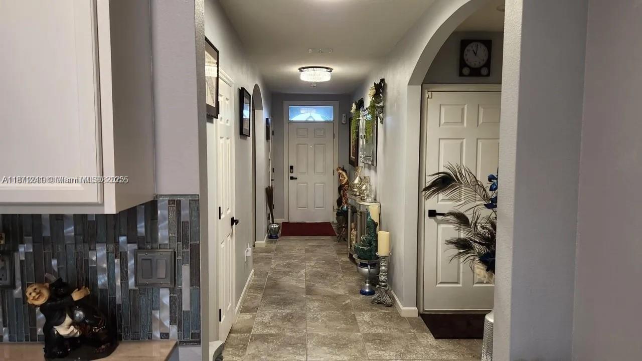 2271 SW Arlington Dr SW, Vero Beach, Флорида 32968, Соединенные Штаты