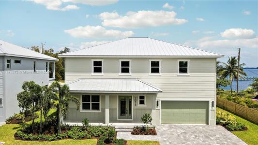 1013 NE Orange Ave, Jensen Beach, Florida 34957, USA