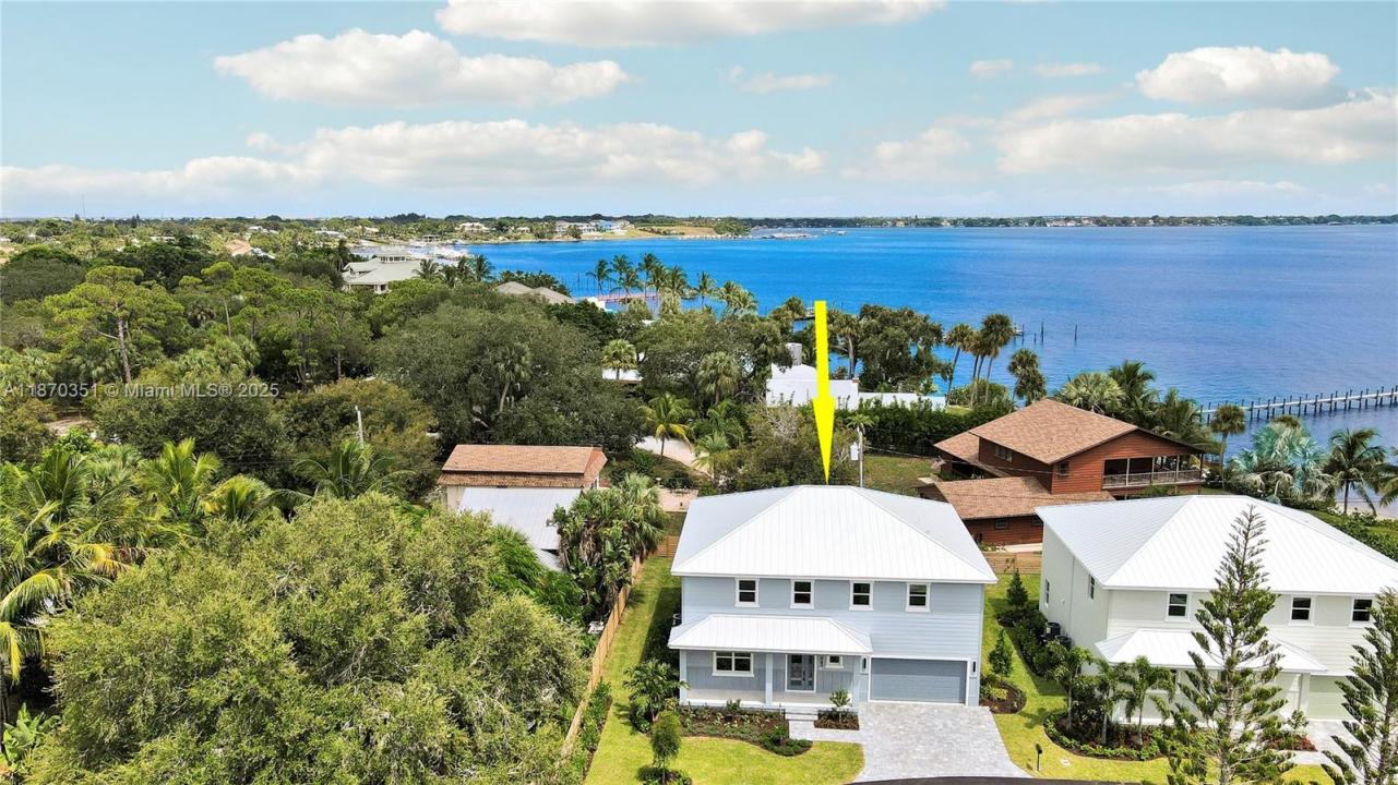 1023 NE Orange Ave, Jensen Beach, Floryda 34957, USA