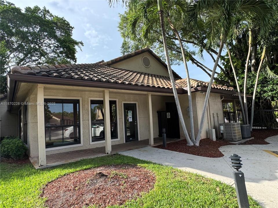 4341 W McNab Rd 27, Pompano Beach, Flórida 33069, Estados Unidos