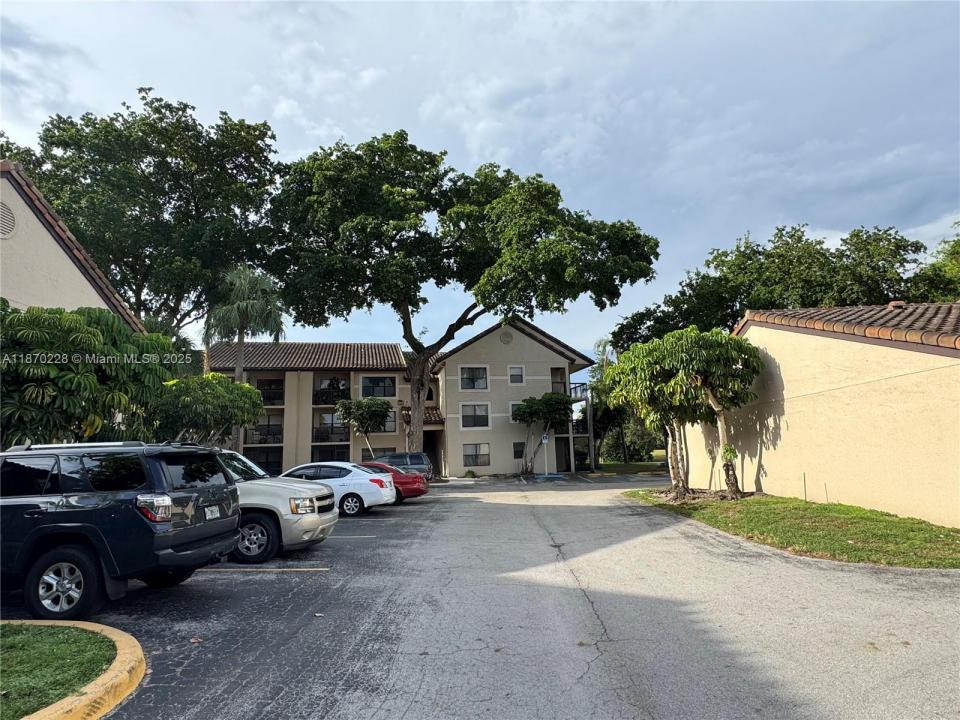 4341 W McNab Rd 27, Pompano Beach, Flórida 33069, Estados Unidos