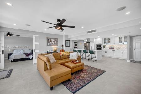 3200 Port Royale Dr N 2011, Fort Lauderdale, Florida 33308, USA