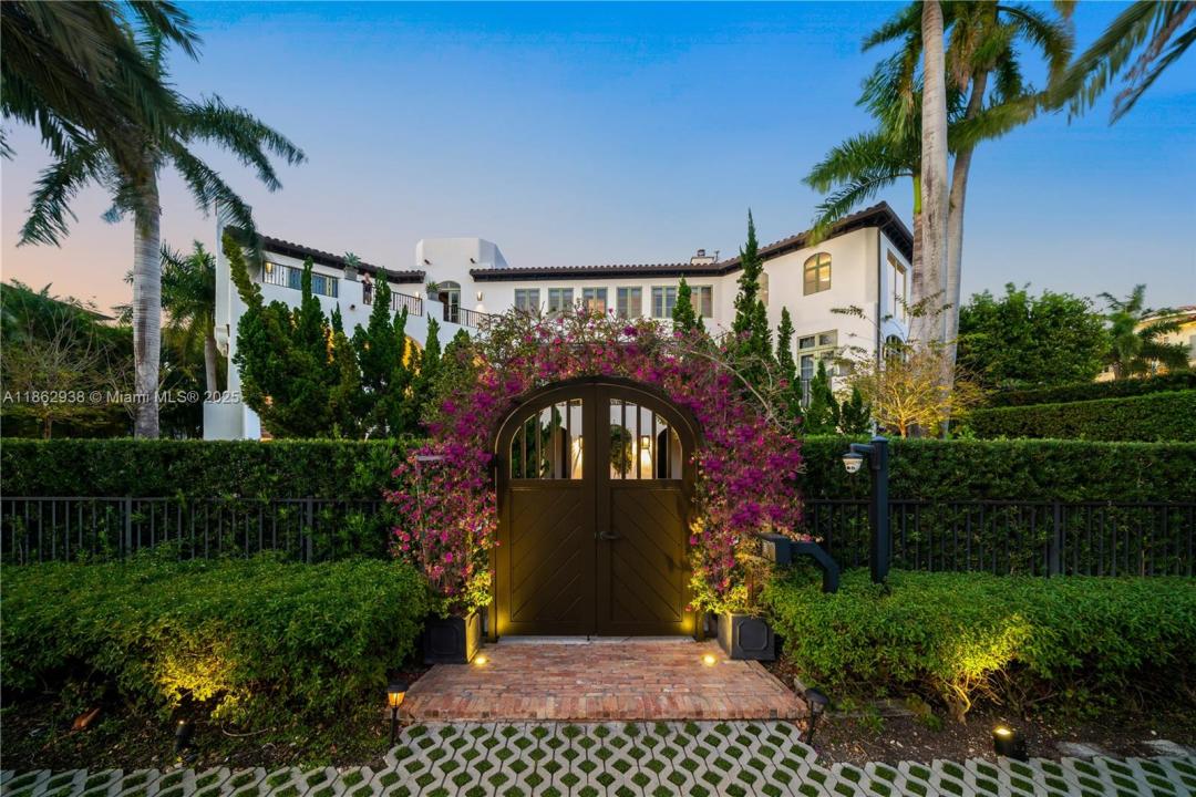 3305 S Moorings Way, Miami, Florida 33133, Estados Unidos