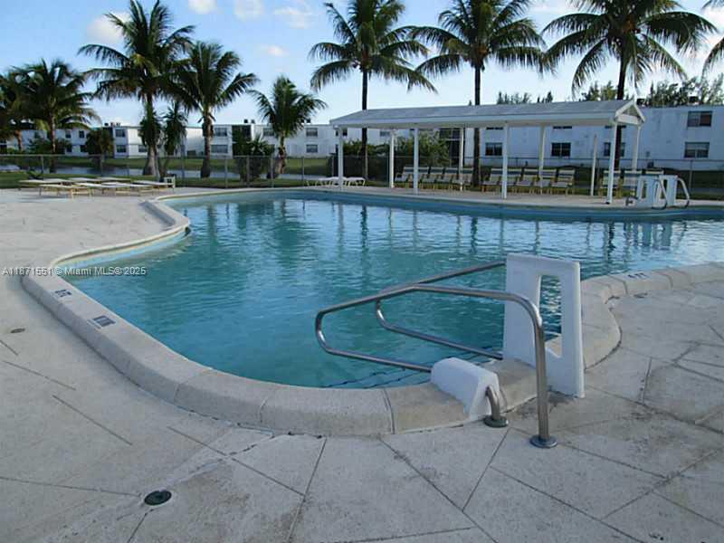 101 NW 204th St A4, Miami Gardens, Florida 33169, Amerika Birleşik Devletleri