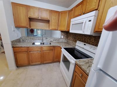 3410 FOXCROFT RD 104, Miramar, Florida 33025, USA