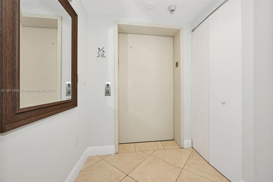 9559 Collins Ave S9-F, Surfside, Flórida 33154, Estados Unidos