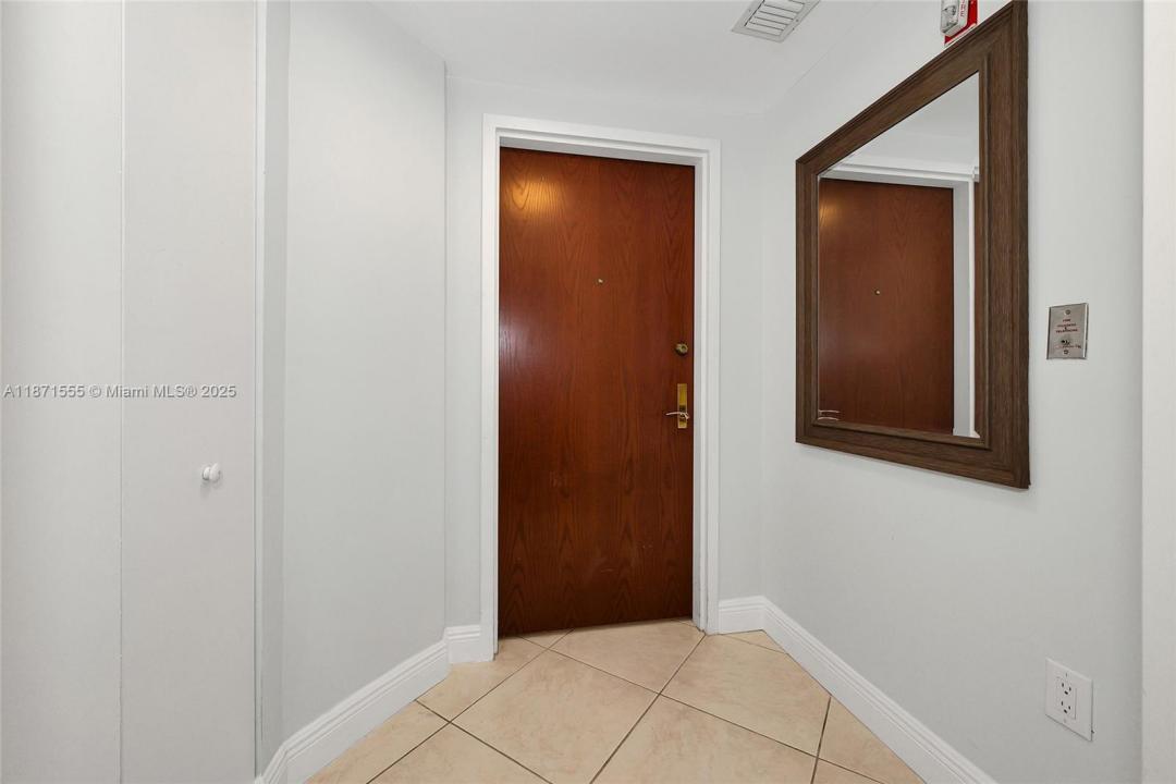 9559 Collins Ave S9-F, Surfside, Flórida 33154, Estados Unidos