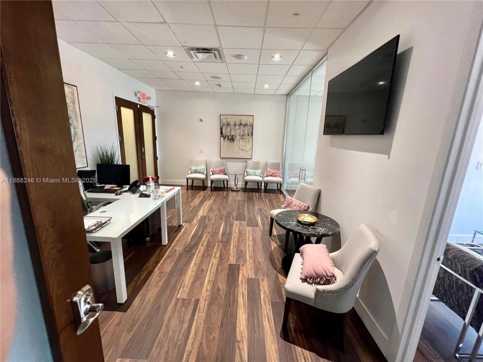 2020 Ponce De Leon Blvd 907-908, Coral Gables, Floride 33134, États-Unis