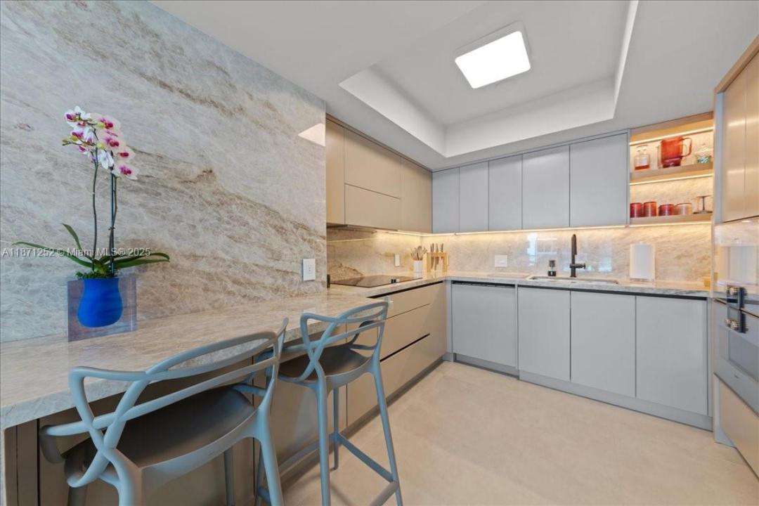 1331 Brickell Bay Dr 1406, Miami, 佛羅里達州 33131, 美國