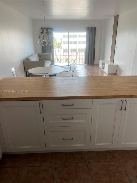 1455 N Treasure Dr 5B, North Bay Village, Florida 33141