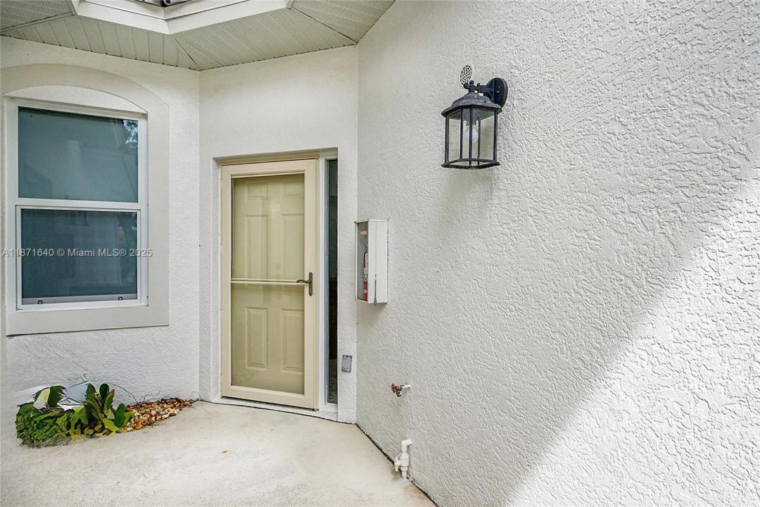 4700 YACHT HARBOR DR 612, Naples, Florida 34112, HOA KỲ