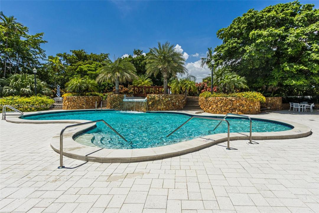 4000 Towerside Ter 1701, Miami, Florida 33138, HOA KỲ