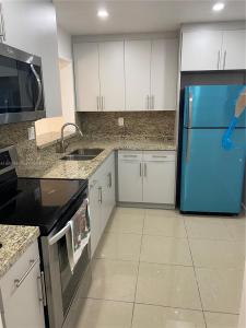 8035 SW 107th Ave 210, Miami, Florida 33173, USA