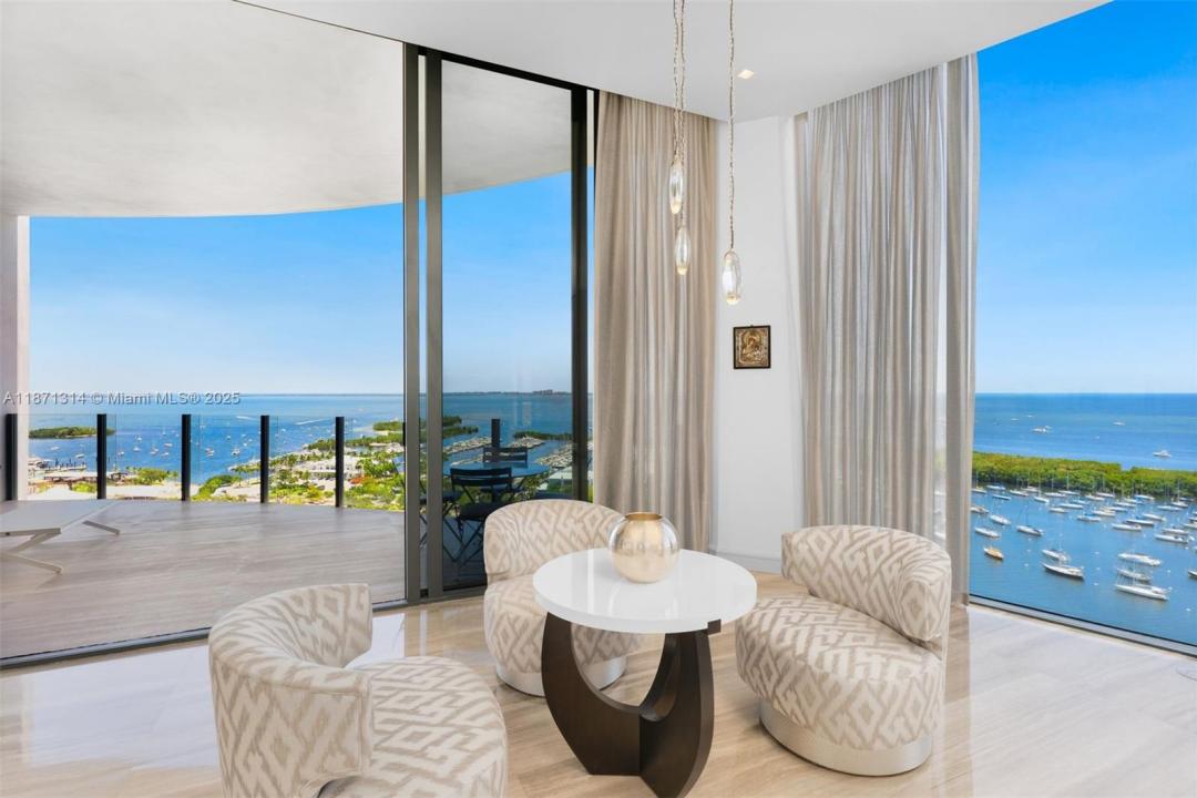 2811 S Bayshore Dr 18A+B, Coconut Grove, Florida 33133