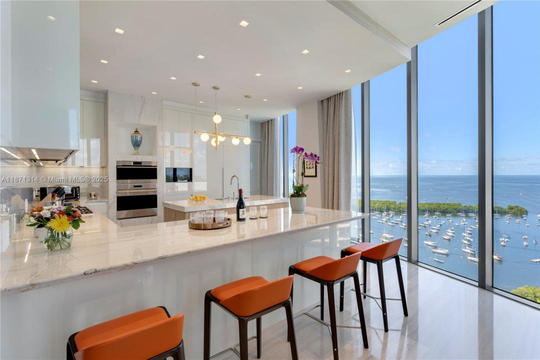 2811 S Bayshore Dr 18A+B, Coconut Grove, Florida 33133