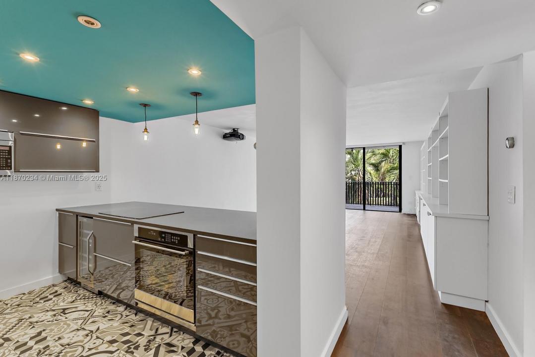 100 Ocean Lane Dr 304, Key Biscayne, Florida 33149, Estados Unidos