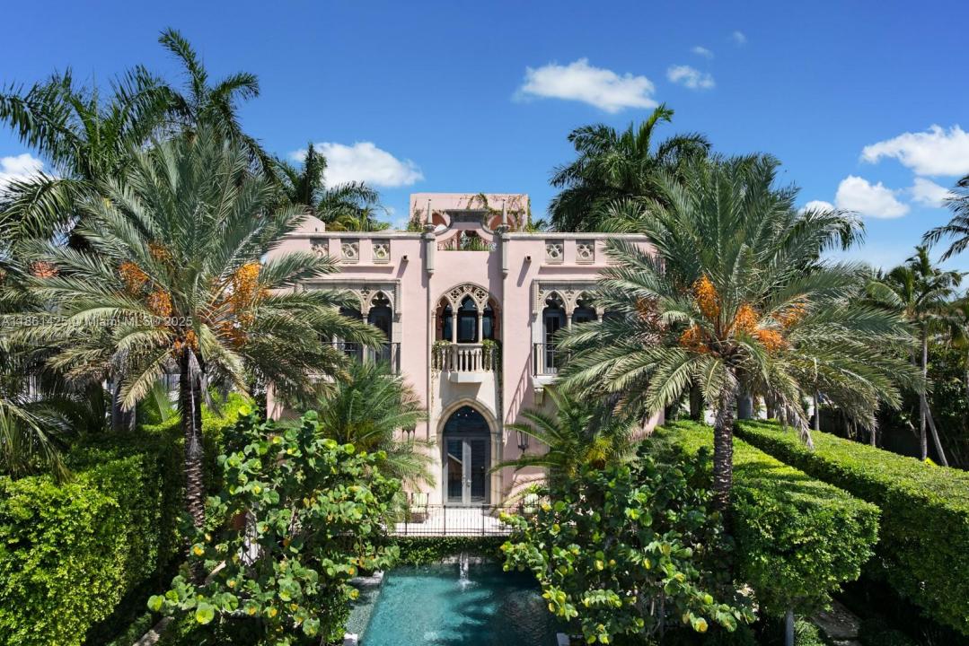 1840 S Bayshore Ln, Miami, Florida 33133