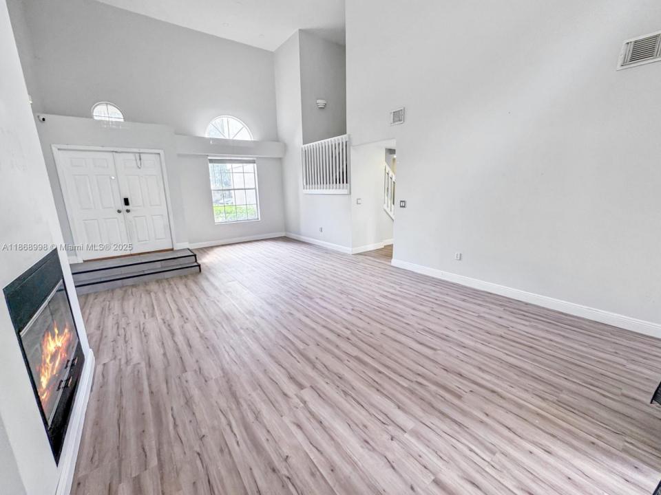 1015 NW 125th Ter ., Sunrise, Florida 33323