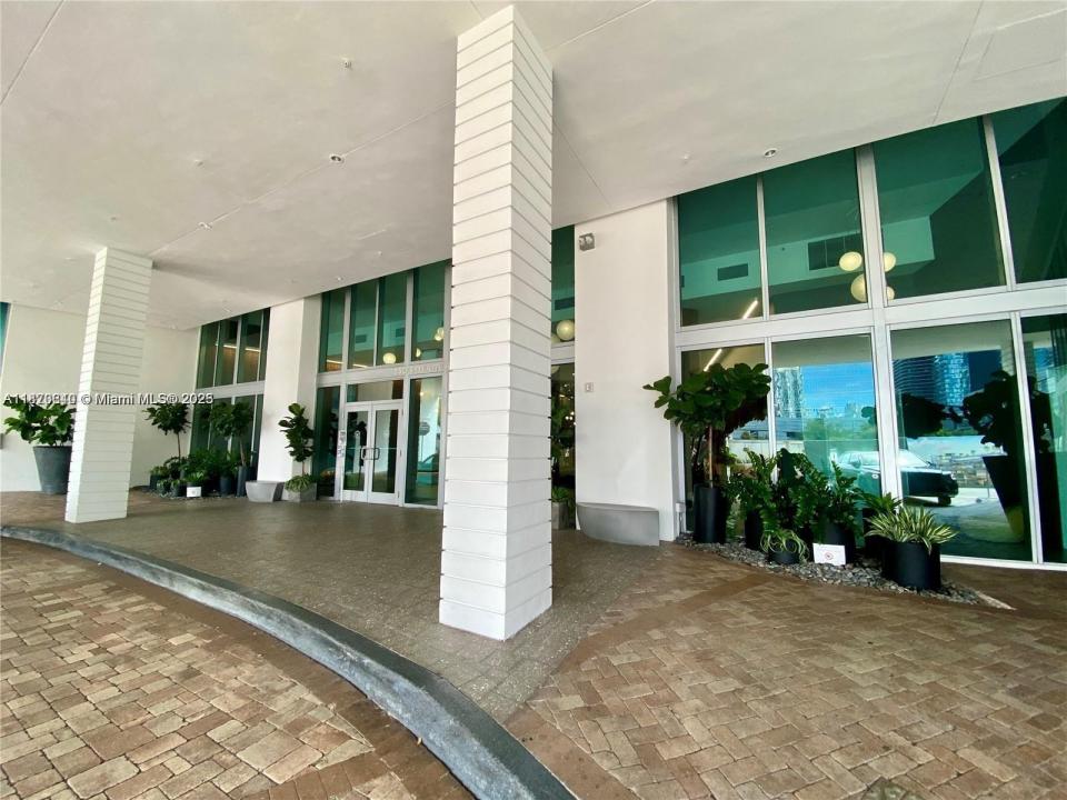 350 S Miami Ave 1905, Miami, フロリダ 33130, アメリカ合衆国